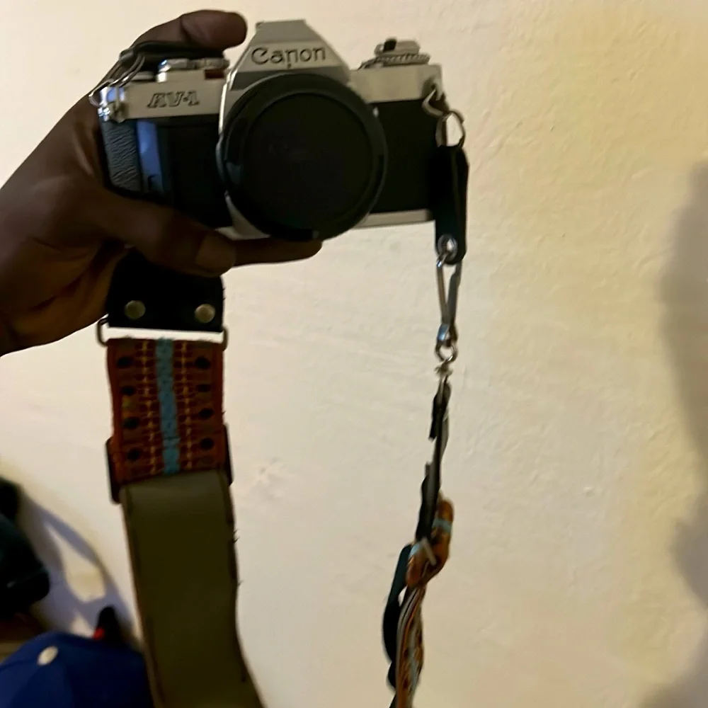 Cannon AV1 -w/50mm f1.8 w/strap